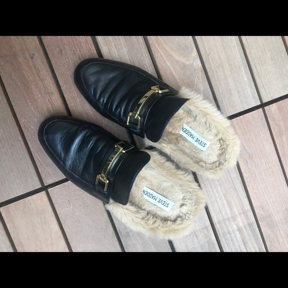 khloe black leather mule